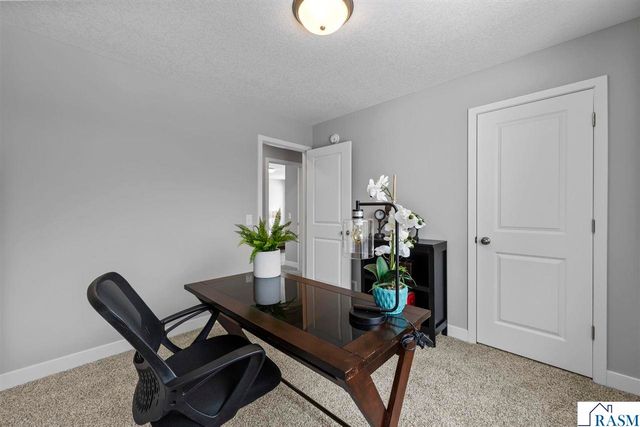 2257 Fairbanks Drive, North Mankato, MN 56003