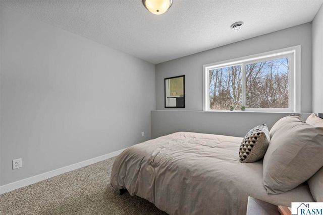2257 Fairbanks Drive, North Mankato, MN 56003