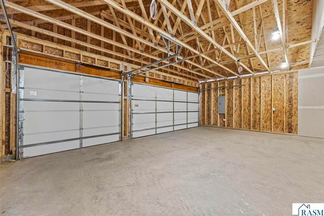 2257 Fairbanks Drive, North Mankato, MN 56003