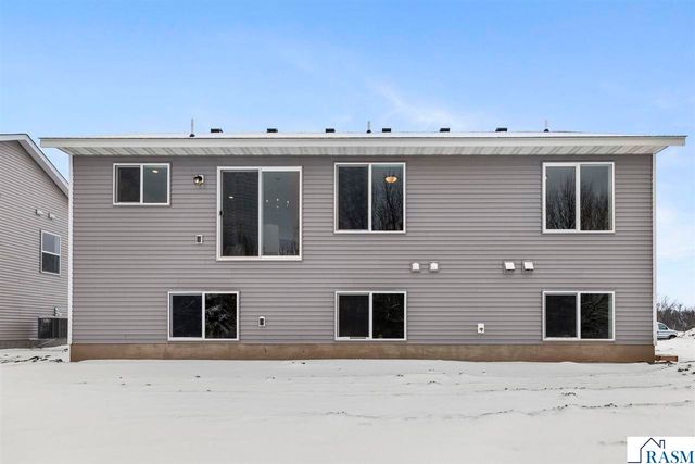 2257 Fairbanks Drive, North Mankato, MN 56003