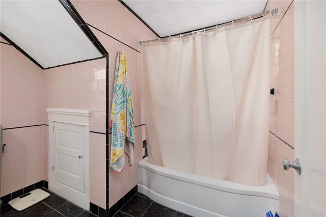 92 Nelson Street, Providence, RI 02908