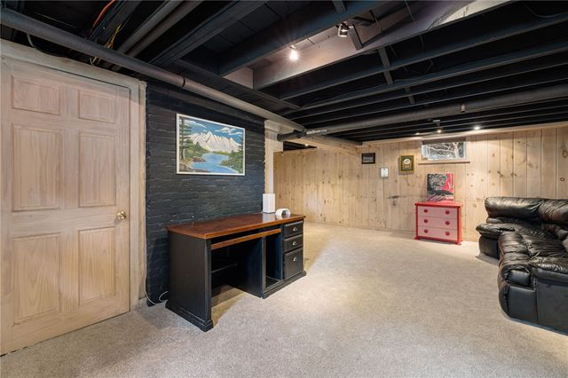 92 Nelson Street, Providence, RI 02908