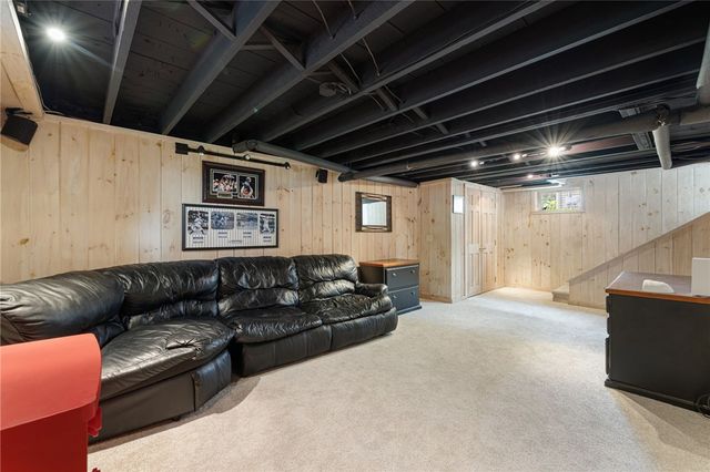 92 Nelson Street, Providence, RI 02908