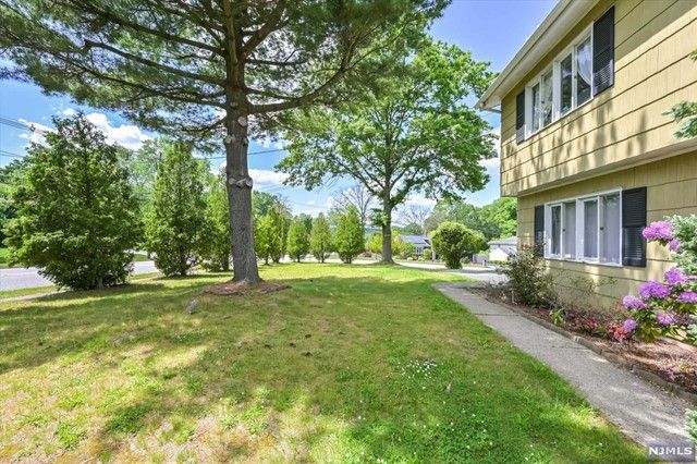 968 Preakness Avenue, Wayne, NJ 07470