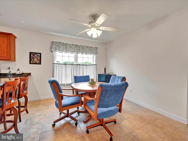 1013 HELM LN, Reading, PA 19605