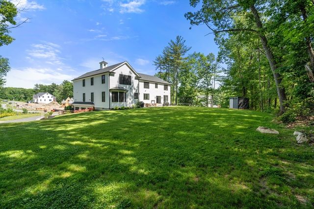 8 Charles St, North Reading, MA 01864