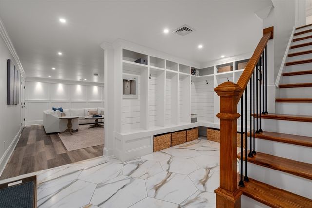 8 Charles St, North Reading, MA 01864
