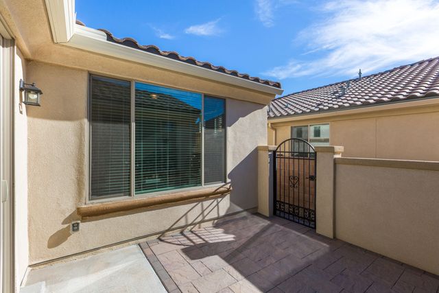 1605 Buffalo Brook Way NW, Albuquerque, NM 87120