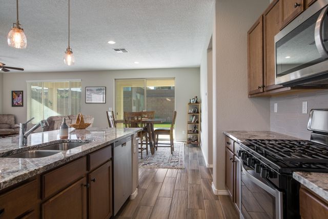 1605 Buffalo Brook Way NW, Albuquerque, NM 87120