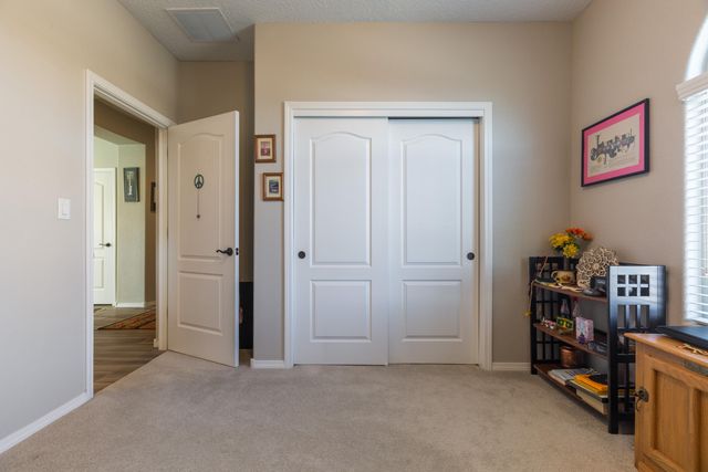 1605 Buffalo Brook Way NW, Albuquerque, NM 87120
