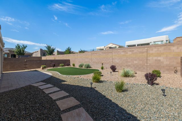 1605 Buffalo Brook Way NW, Albuquerque, NM 87120