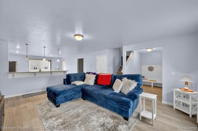 1110 Lancaster Street, Lapeer, MI 48446