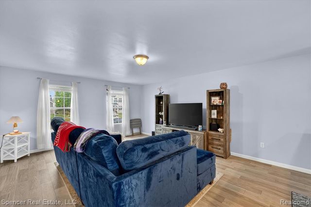 1110 Lancaster Street, Lapeer, MI 48446