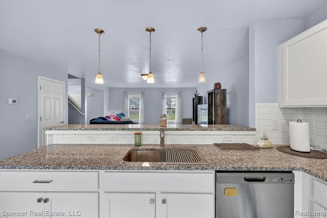 1110 Lancaster Street, Lapeer, MI 48446
