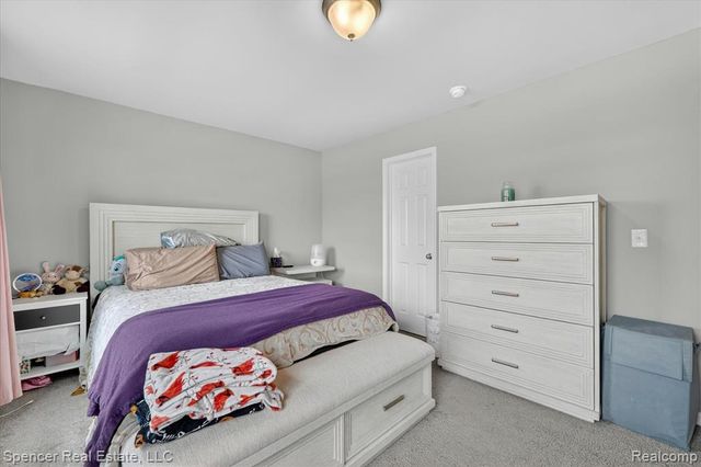 1110 Lancaster Street, Lapeer, MI 48446