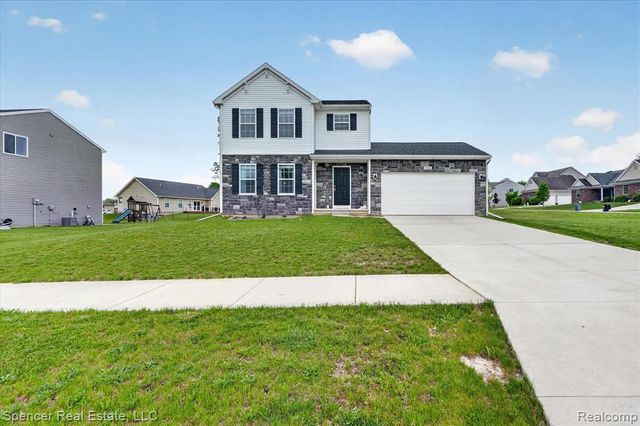 1110 Lancaster Street, Lapeer, MI 48446