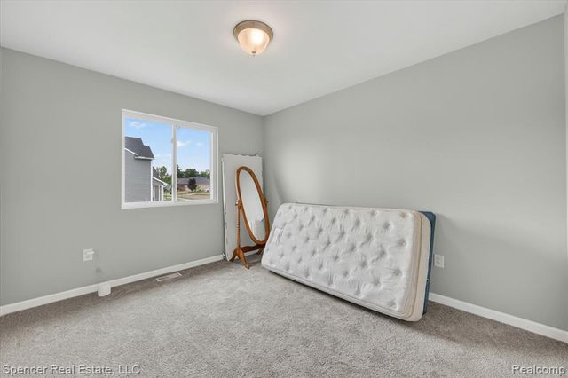 1110 Lancaster Street, Lapeer, MI 48446