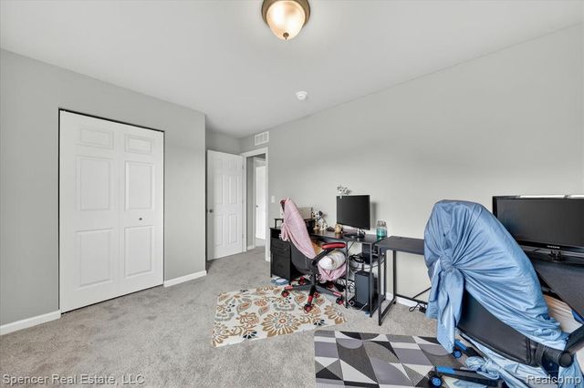 1110 Lancaster Street, Lapeer, MI 48446