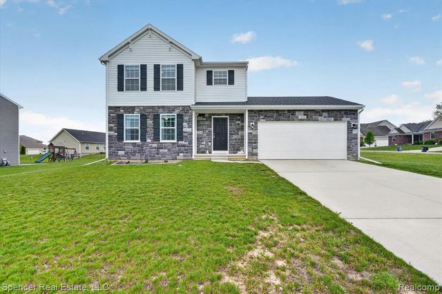 1110 Lancaster Street, Lapeer, MI 48446