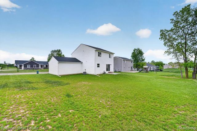 1110 Lancaster Street, Lapeer, MI 48446