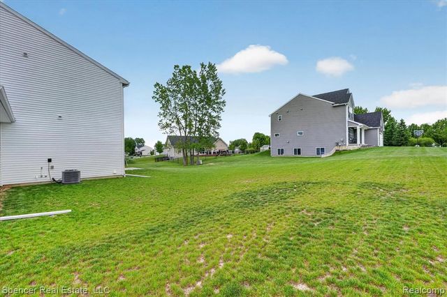1110 Lancaster Street, Lapeer, MI 48446