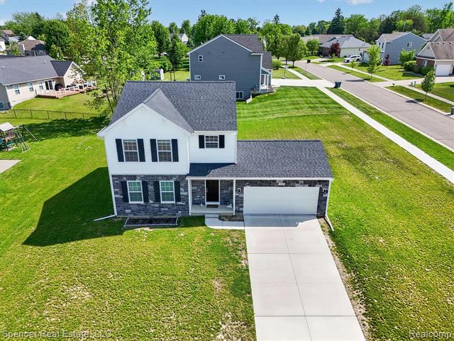 1110 Lancaster Street, Lapeer, MI 48446