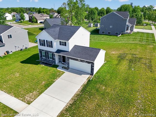 1110 Lancaster Street, Lapeer, MI 48446