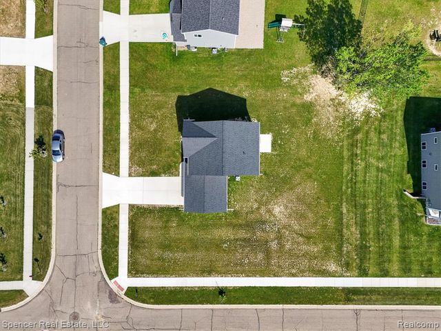 1110 Lancaster Street, Lapeer, MI 48446