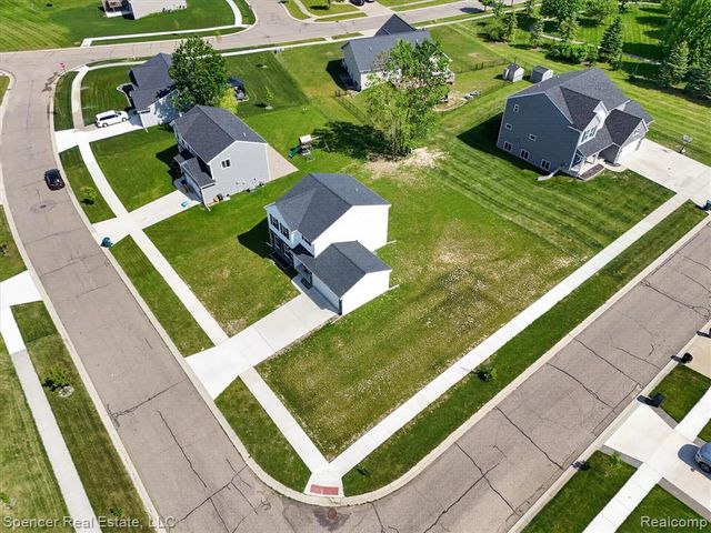 1110 Lancaster Street, Lapeer, MI 48446
