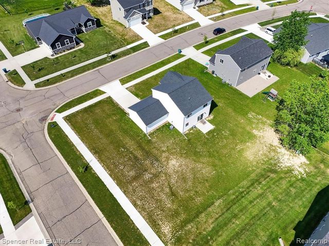 1110 Lancaster Street, Lapeer, MI 48446