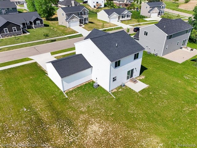 1110 Lancaster Street, Lapeer, MI 48446