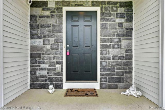 1110 Lancaster Street, Lapeer, MI 48446