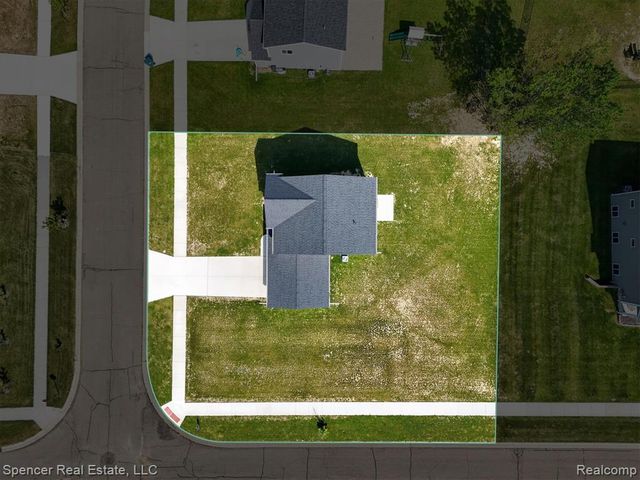 1110 Lancaster Street, Lapeer, MI 48446