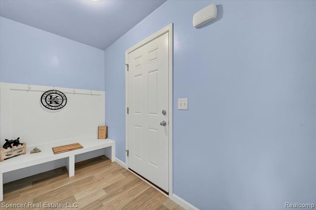 1110 Lancaster Street, Lapeer, MI 48446