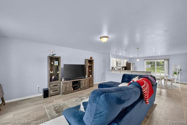 1110 Lancaster Street, Lapeer, MI 48446