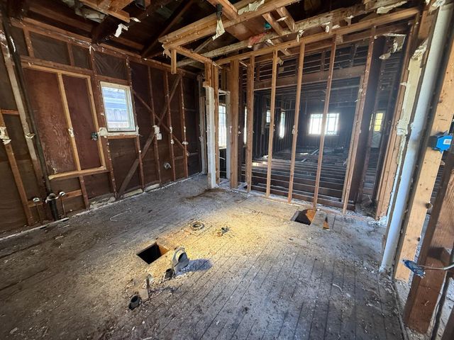 1490 Davis Street, San Jose, CA 95126