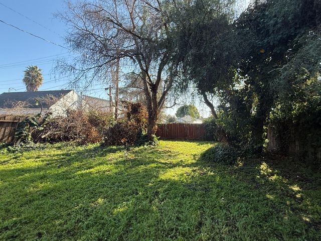 1490 Davis Street, San Jose, CA 95126