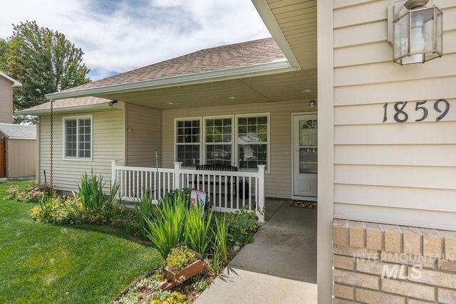 1859 S Labrador, Meridian, ID 83642