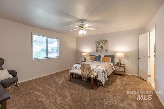 1859 S Labrador, Meridian, ID 83642