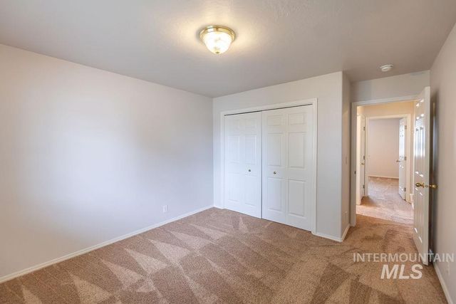1859 S Labrador, Meridian, ID 83642