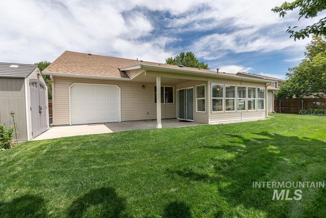 1859 S Labrador, Meridian, ID 83642
