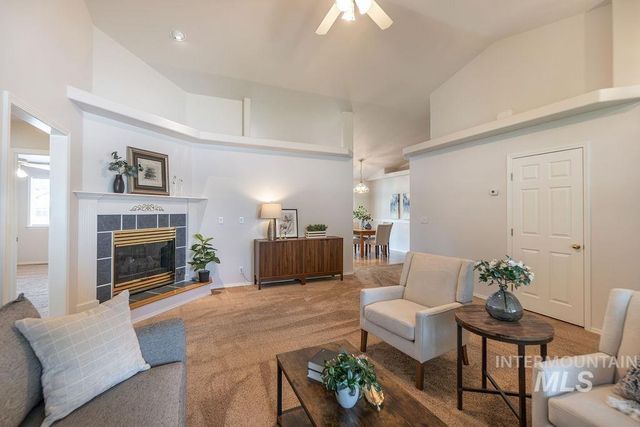 1859 S Labrador, Meridian, ID 83642