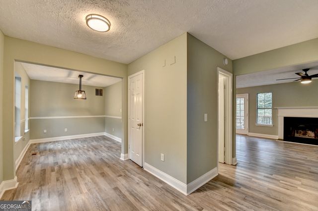3948 Old Lantern Drive, Lithonia, GA 30038