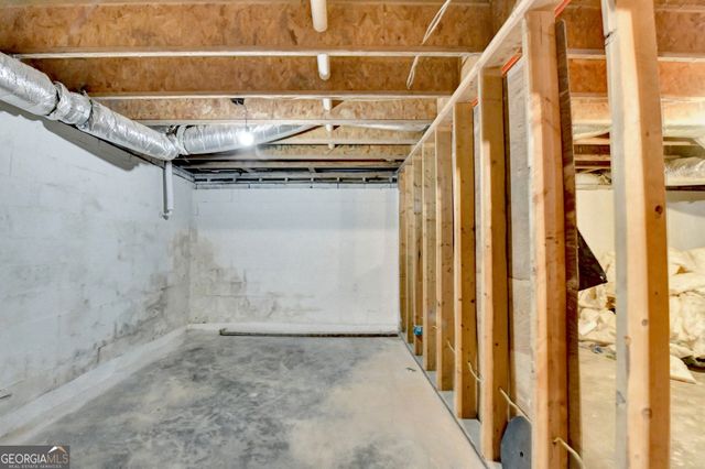3948 Old Lantern Drive, Lithonia, GA 30038