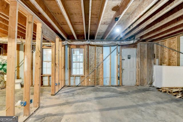 3948 Old Lantern Drive, Lithonia, GA 30038