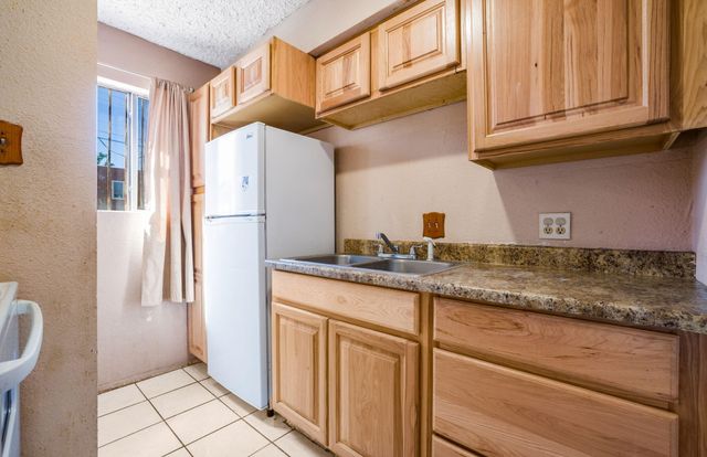 143 Espejo Street NE, Albuquerque, NM 87123