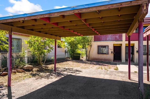 143 Espejo Street NE, Albuquerque, NM 87123