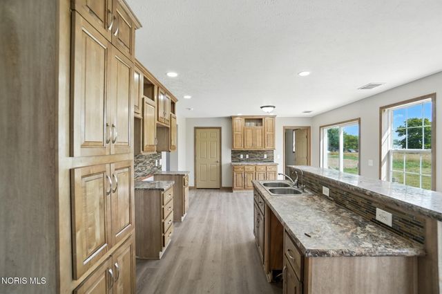 10601 County Road 9, Findlay, OH 45840