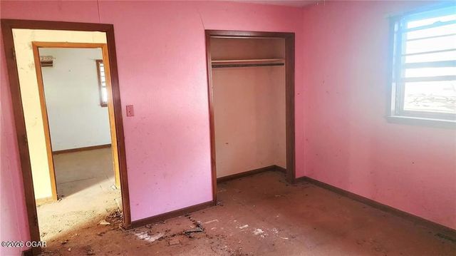 405 E 24th Street, Pittsburg, KS 66762