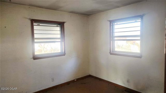 405 E 24th Street, Pittsburg, KS 66762